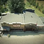 Camping Cosy Avec Cuisine Equipee Et Terrasse - Api-1-52-1088
