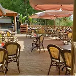 Camping Cosy Avec Cuisine Equipee Et Terrasse - Api-1-52-1088