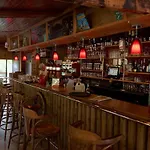 Camping Cosy Avec Cuisine Equipee Et Terrasse - Api-1-52-1088 *