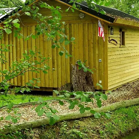 Campsite Cosy Avec Cuisine Equipee Et Terrasse - Api-1-52-1088